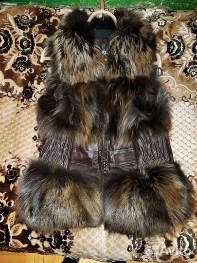 Жилетка женская меховая