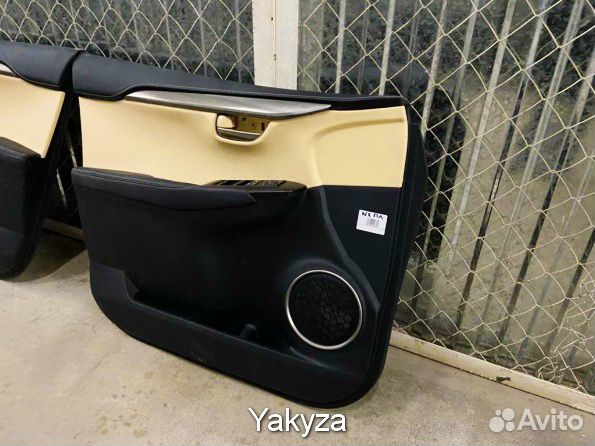 Обшивка двери передняя Лексус нх