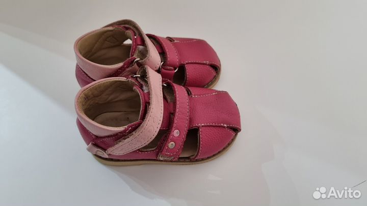Сандалии для девочки
