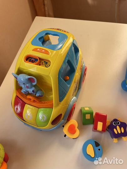 Развивающая машинка сортер