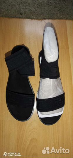 Шлепанцы женские 38 новые