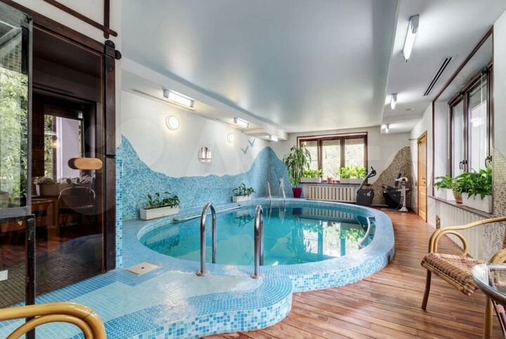 Коттедж 450 м² на участке 27 сот.