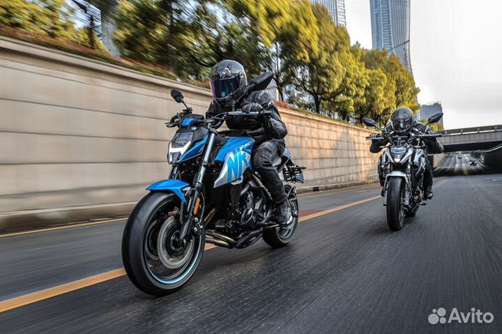 Мотоцикл cfmoto 400NK