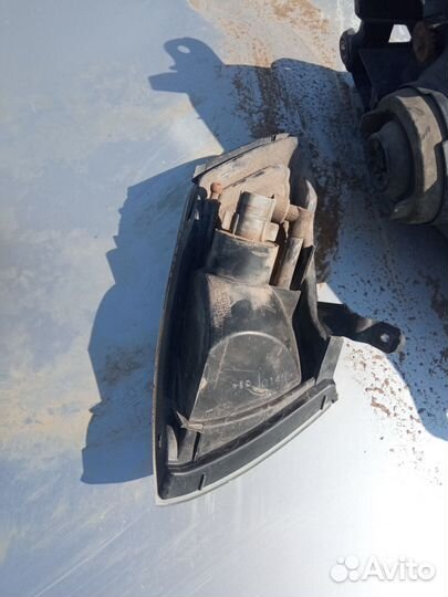 Фары Mazda 626 GF capella