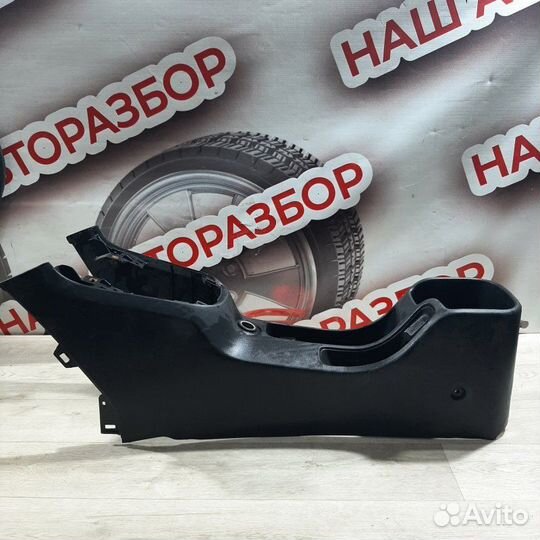 Консоль центральная Chevrolet Cruze седан 2013