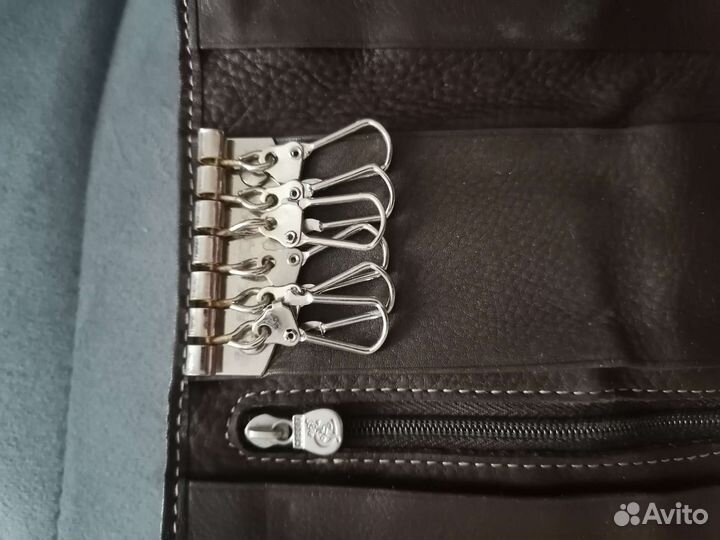 Ключница кожаная