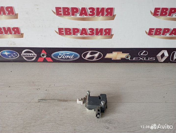 Активатор лючка бензобака Skoda Octavia A5 BSF