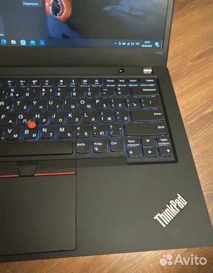 ThinkPad T490 i5-8365u 16/256 FHDips