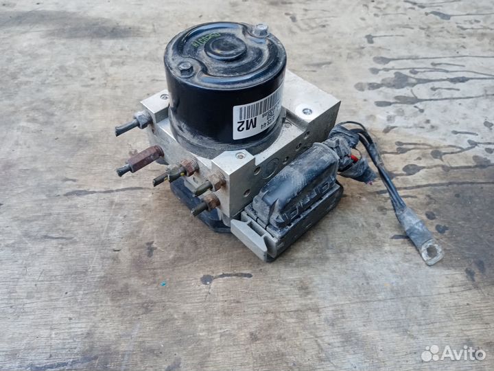 Блок абс на Шевроле Эванда 2006г