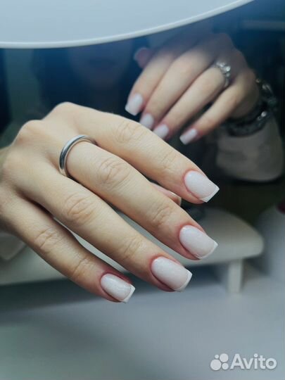 Наращивание ногтей