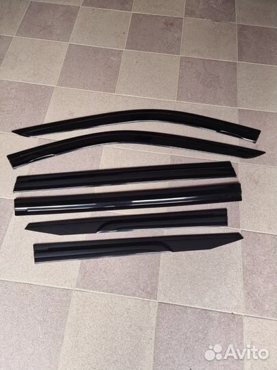 Дифлекторы окон на машину