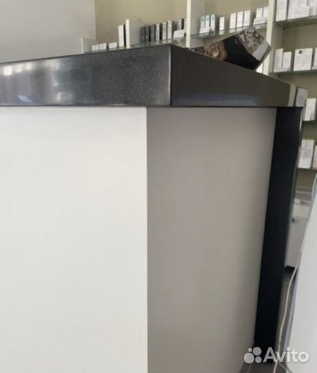 Стойка администратора