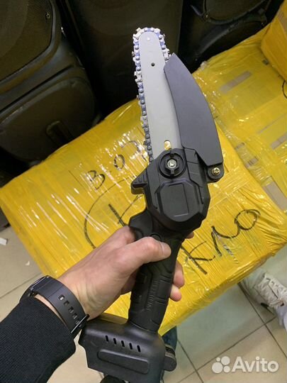 Электропила цепная