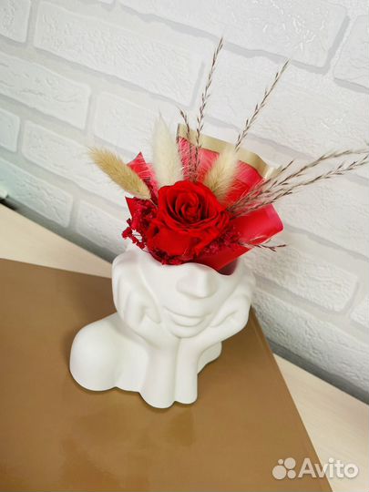 Мирр букет из стабилизированной розы и сухоцветов