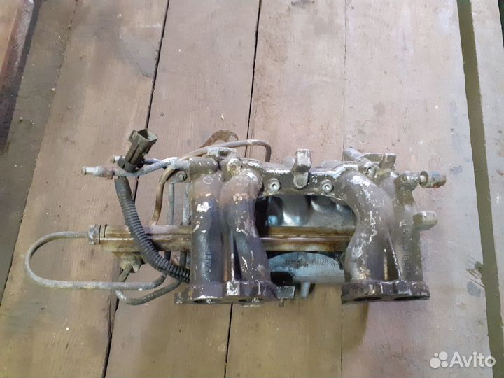 Впускной коллектор ваз 2111-1008031-20