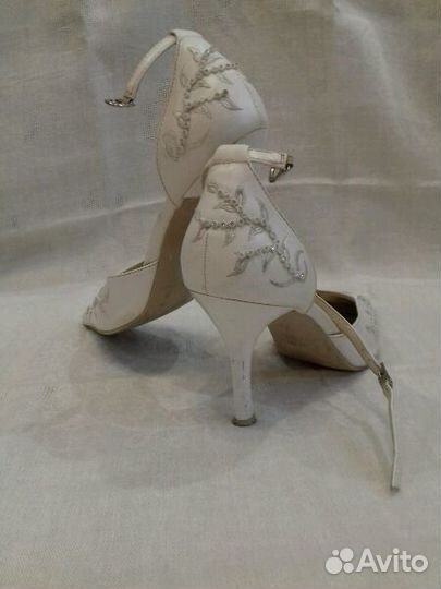 Туфли белые р. 38-39