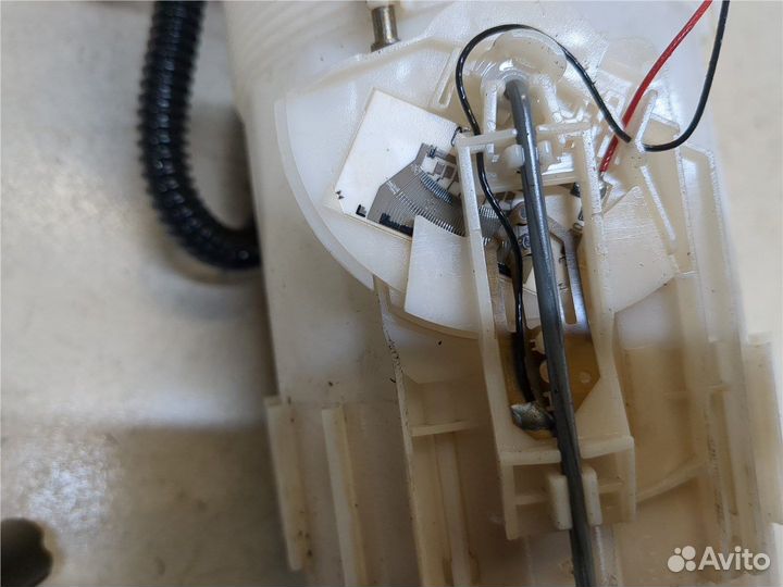 Датчик уровня топлива Renault Trafic, 2004