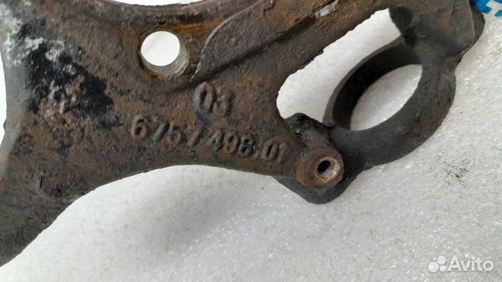 Кулак поворотный передний правый Mini Cooper R50