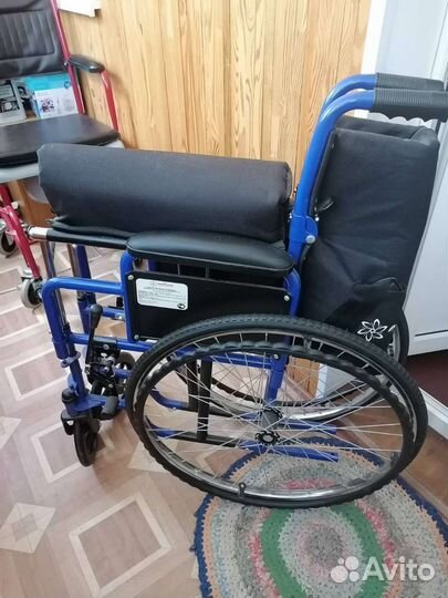Инвалидная коляска новая