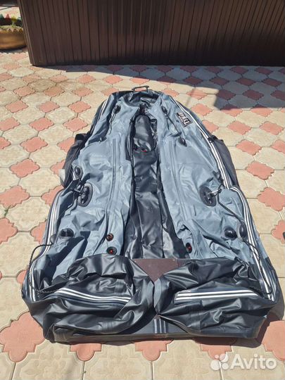 Надувная лодка с мотором