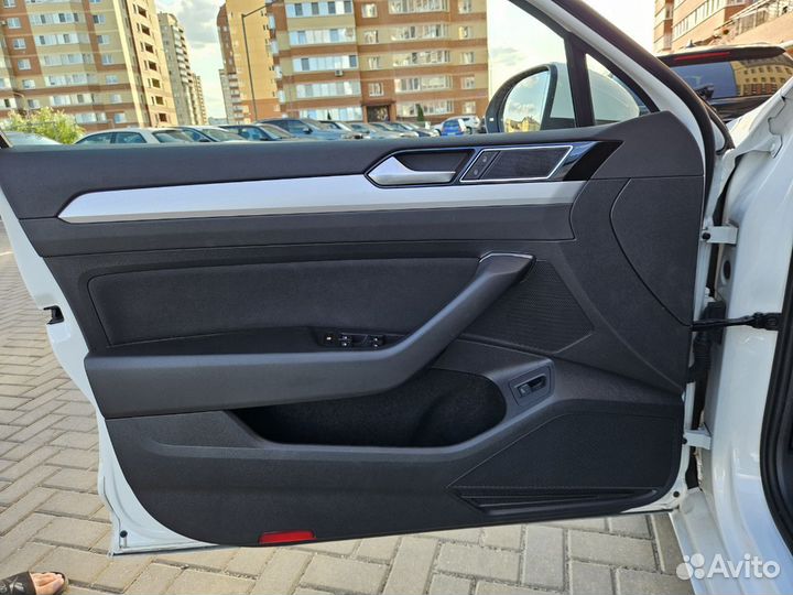 Volkswagen Passat 1.6 AMT, 2019, 200 000 км