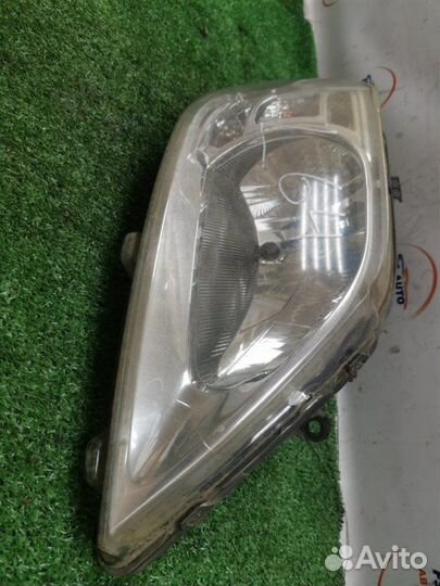 Фара галогеновая передняя правая LADA Largus