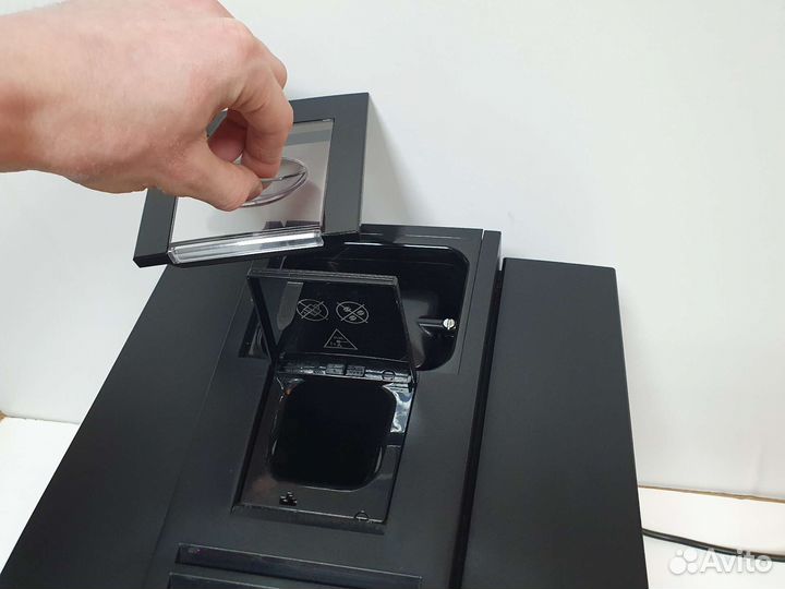 Кофемашина Jura Impressa F8 Piano Black