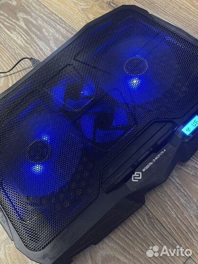 Подставка с охлаждением для ноутбука