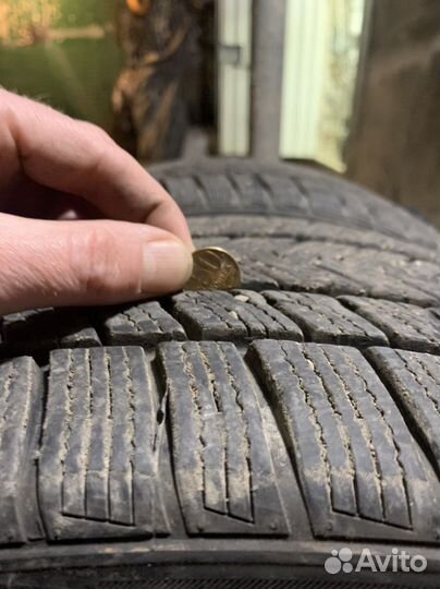 Gripmax Status Pro Winter 225/40 R19