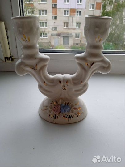 Фарфоровый подсвечник