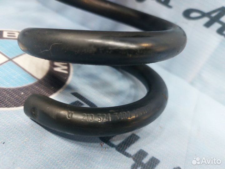 Пружина задняя Mercedes-Benz E-Class W210 M112.941