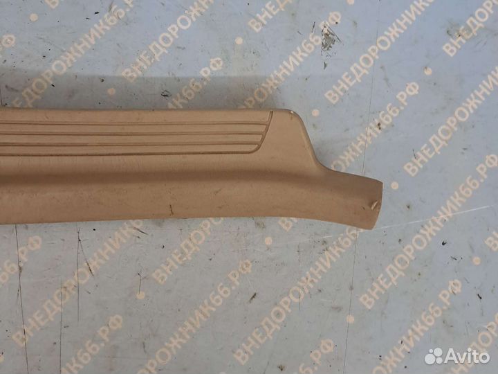 Накладка задняя левая бежевая Land Cruiser 100