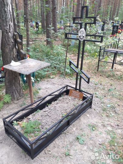 Оградки, столики, скамейки, кресты и т.д