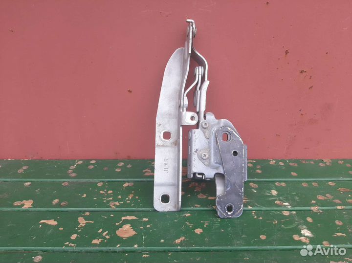 Петля капота Infiniti M25 M37 M56 Q70 Y51