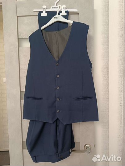 Школьная форма для мальчика (жилет+брюки) 158-164