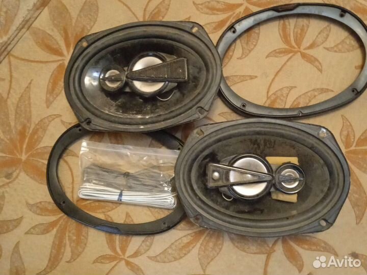 Акустические колонки