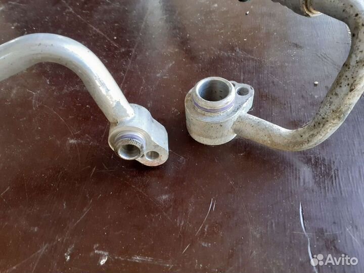 Трубка кондиционера Фольксваген Гольф 5 плюс