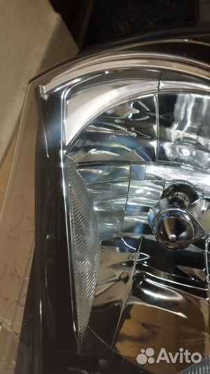 Фара левая Corolla E160, E170