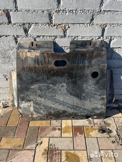 Защита двигателя Peugeot 206 206 1.4 2007