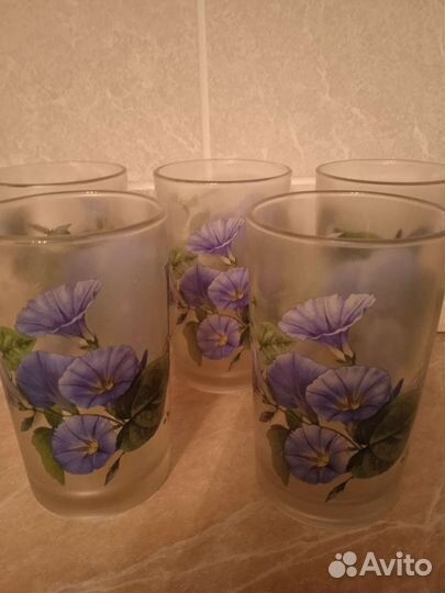 Стаканы и бокалы для вина