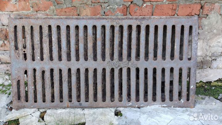 Чугунная решетка