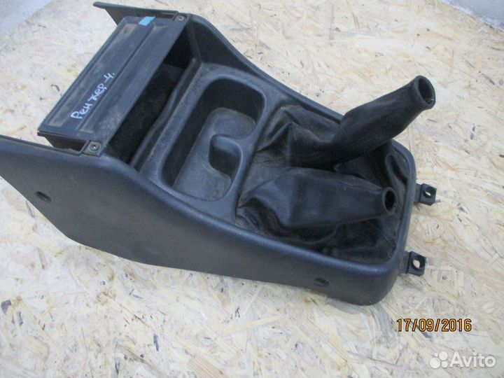 Консоль кулисы Форд Рейнджер 1 (1997-2006)