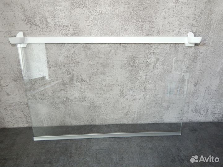 Полка стеклянная холодильника Whirlpool WTNF923W