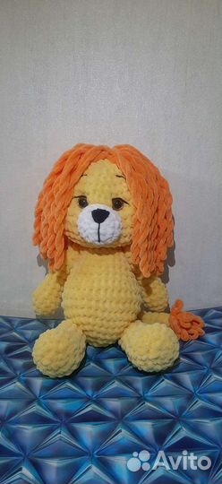 Вязанные игрушки Львенок