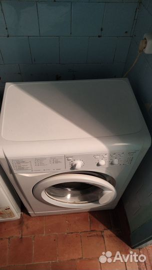 Стиральная машина indesit