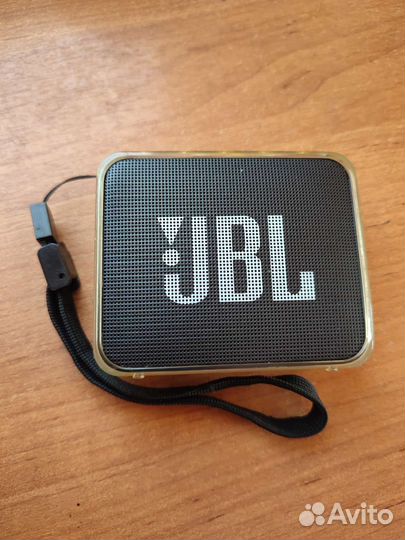 Портативная колонка jbl