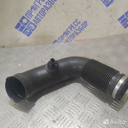 Патрубок Opel Zafira универсал 1.8 Z18XER 2008