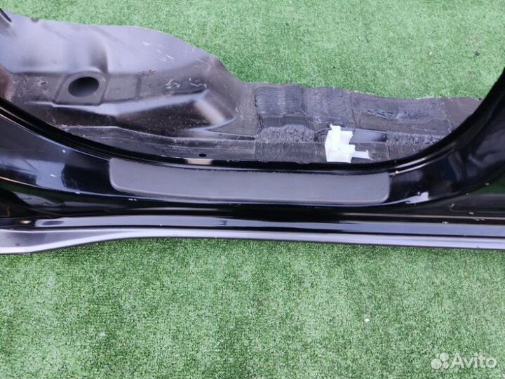 Порог кузова правый Toyota Land Cruiser Prado