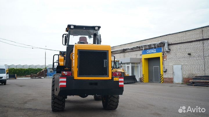 Фронтальный погрузчик Lonking CDM836N, 2023
