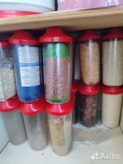 Контейнеры для сыпучих продуктов.Банка